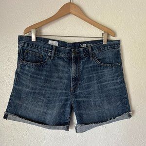 Gap Sexy Boyfriend Raw Hem Shorts 30T